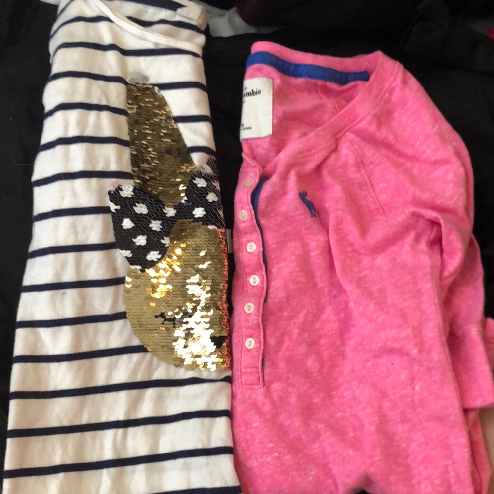 4 for $20 2 for 1 girls 8-10 shirts H&M and Abercrombie